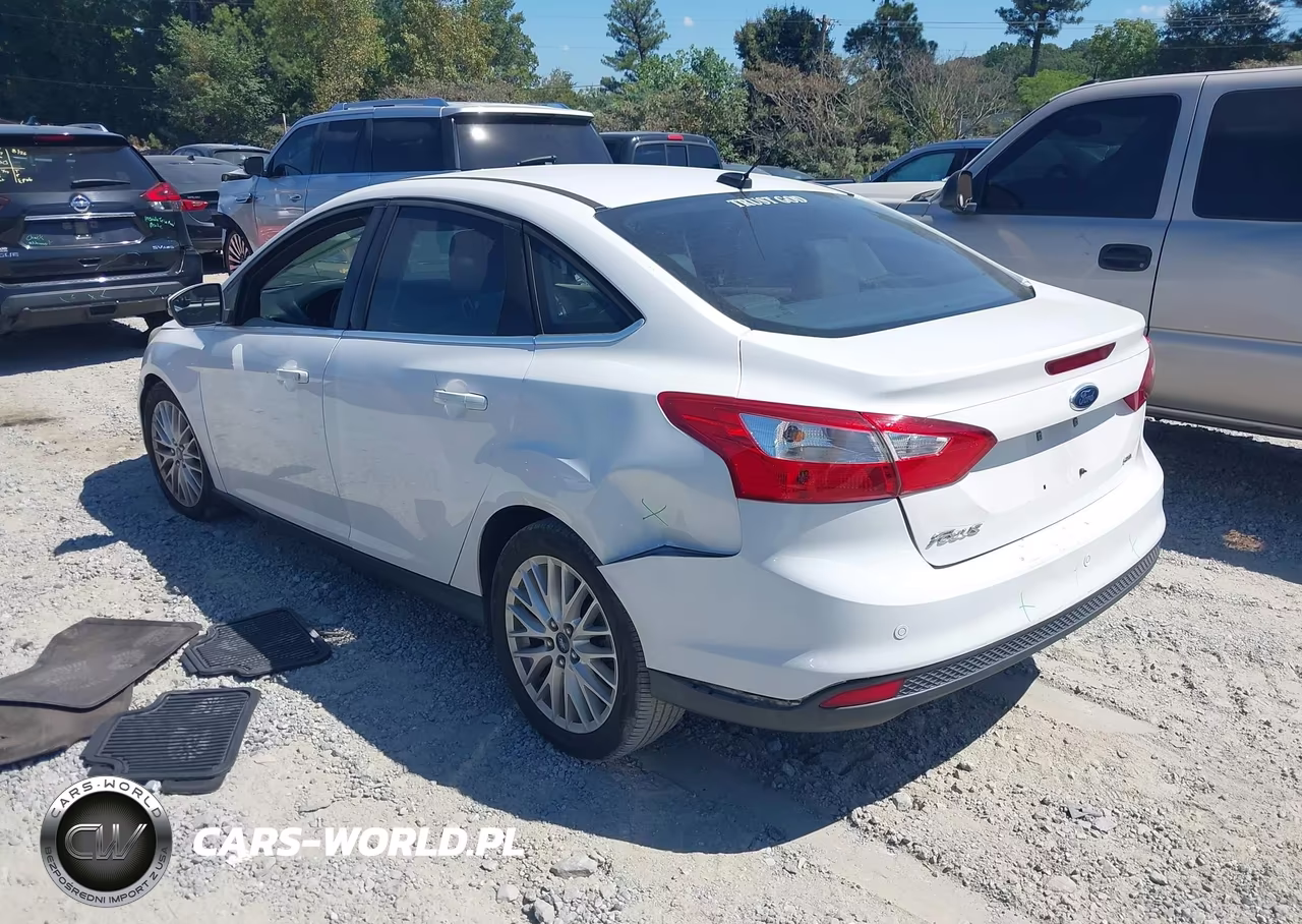 2012 Ford Focus Sel VIN:1FAHP3H27CL339028 - 3