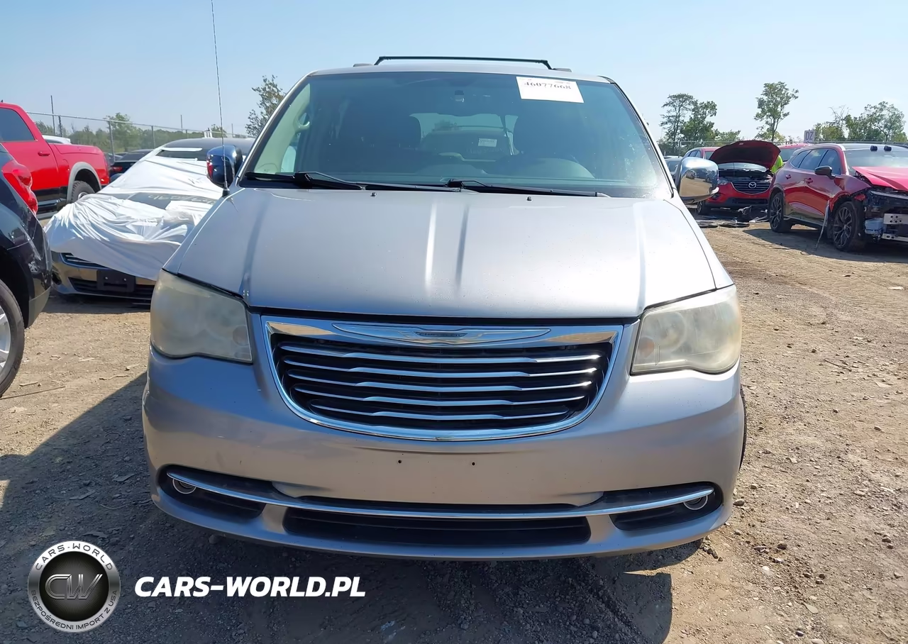 2015 Chrysler Town & Country Touring-L VIN:2C4RC1CG4FR506457 - 13