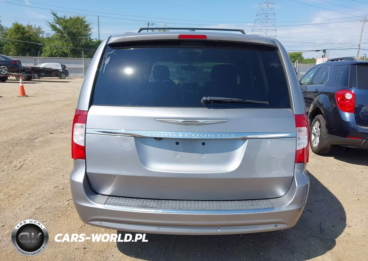2015 Chrysler Town & Country Touring-L VIN:2C4RC1CG4FR506457 - 17