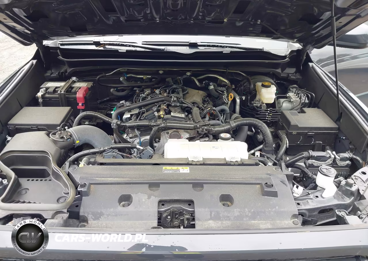 2025 Toyota Tacoma Trd Sport VIN:3TMLB5JN1SM195721 - 10