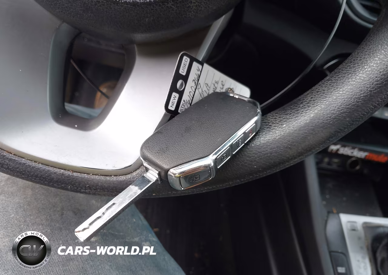 2019 Kia Forte Lxs VIN:3KPF24AD7KE074247 - 11
