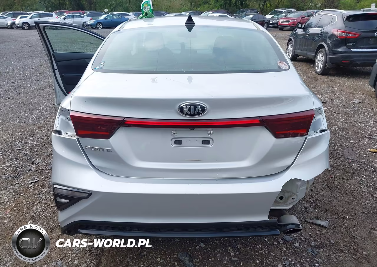 2019 Kia Forte Lxs VIN:3KPF24AD7KE074247 - 6