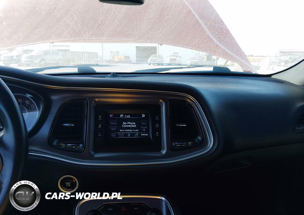 2015 Dodge Challenger Sxt VIN:2C3CDZAG9FH822032 - 17