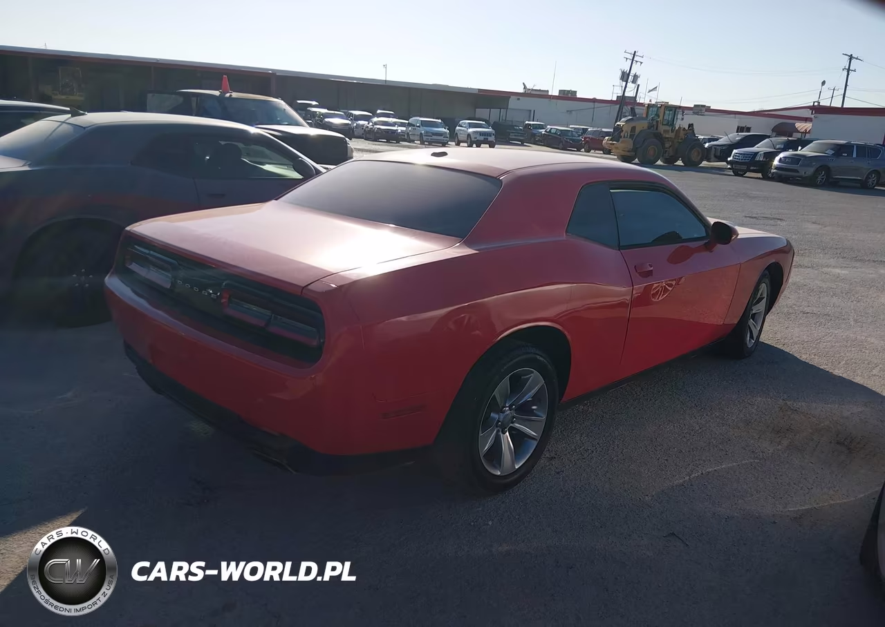 2015 Dodge Challenger Sxt VIN:2C3CDZAG9FH822032 - 4