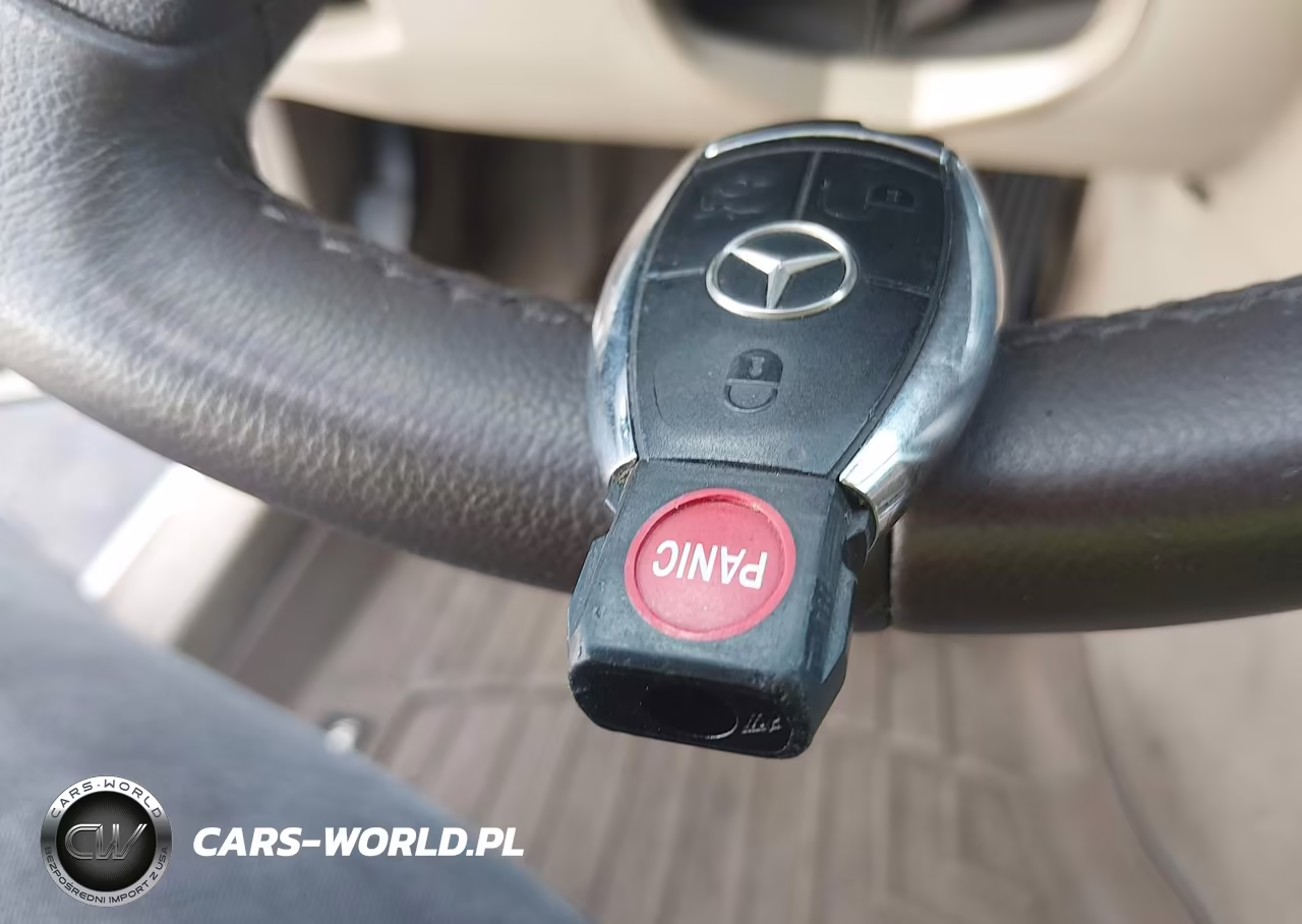 2009 Mercedes-Benz C 300 3.0L Luxury-Sport VIN:WDDGF54X69F216355 - 11