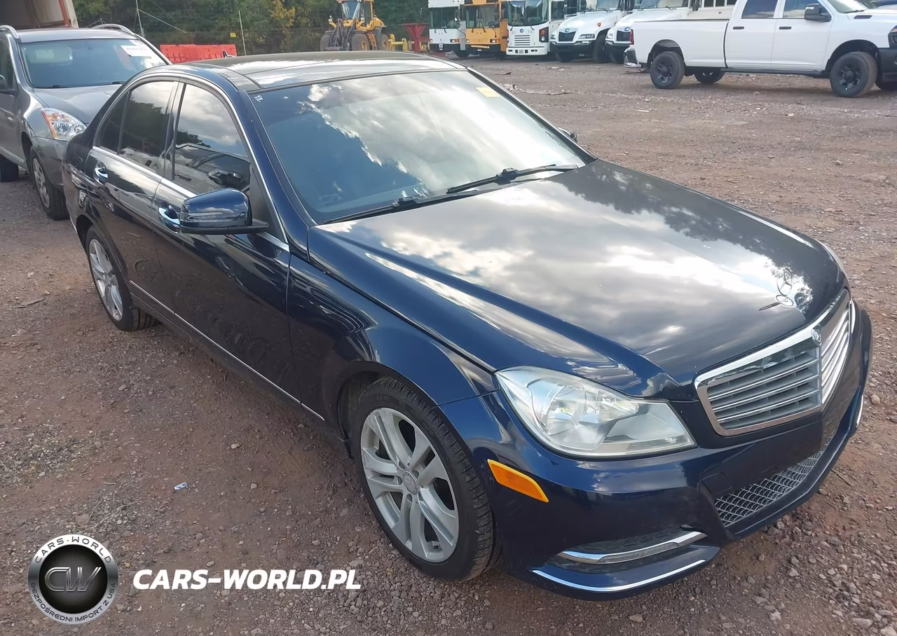 2014 Mercedes-Benz C 300 Luxury 4Matic