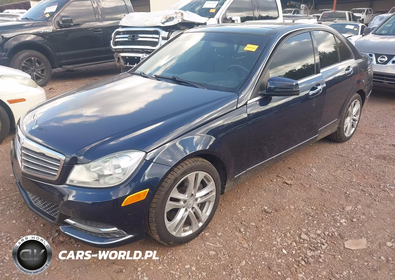 2014 Mercedes-Benz C 300 Luxury 4Matic VIN:WDDGF8AB3ER307215 - 2