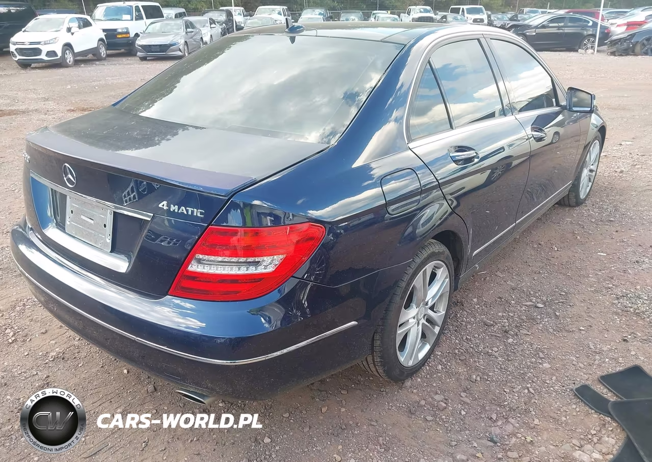 2014 Mercedes-Benz C 300 Luxury 4Matic VIN:WDDGF8AB3ER307215 - 4