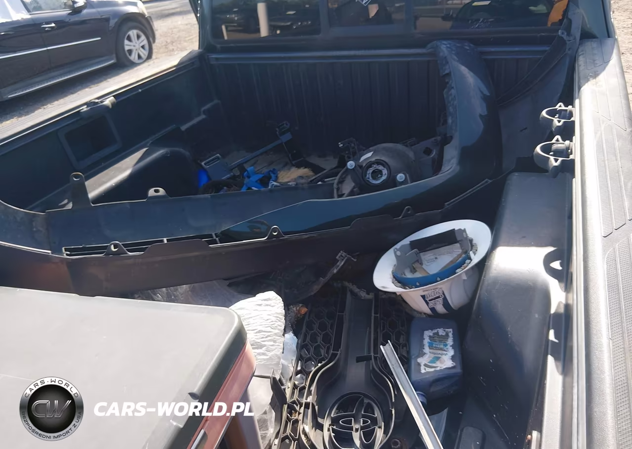 2011 Toyota Tacoma Prerunner V6 VIN:5TFTU4GNXBX008434 - 12