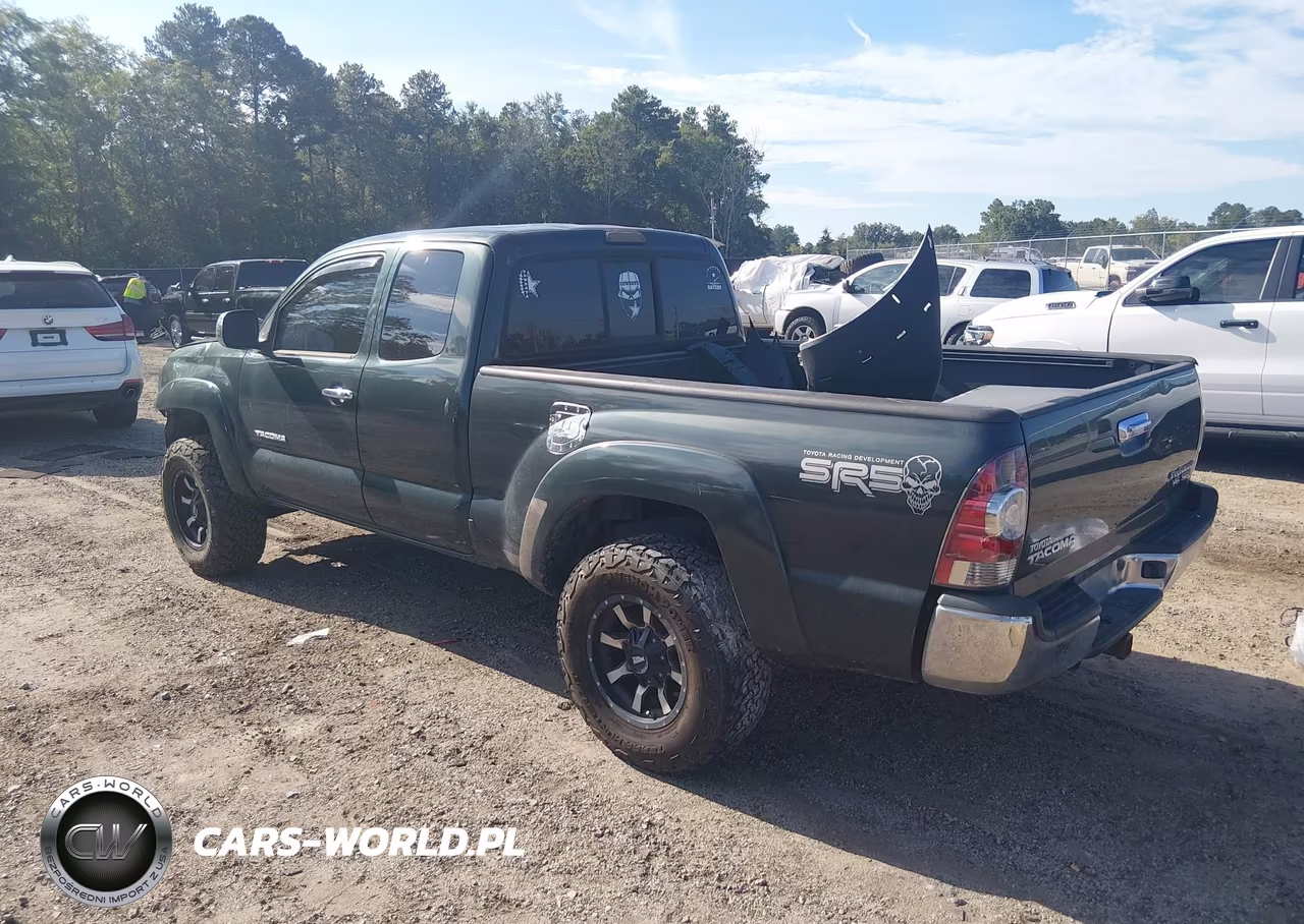 2011 Toyota Tacoma Prerunner V6 VIN:5TFTU4GNXBX008434 - 3