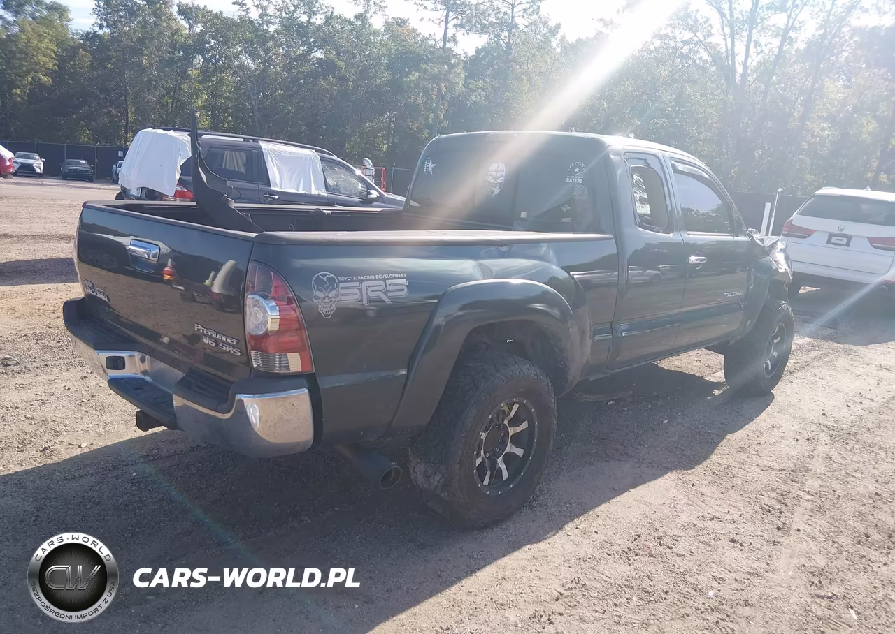2011 Toyota Tacoma Prerunner V6 VIN:5TFTU4GNXBX008434 - 4