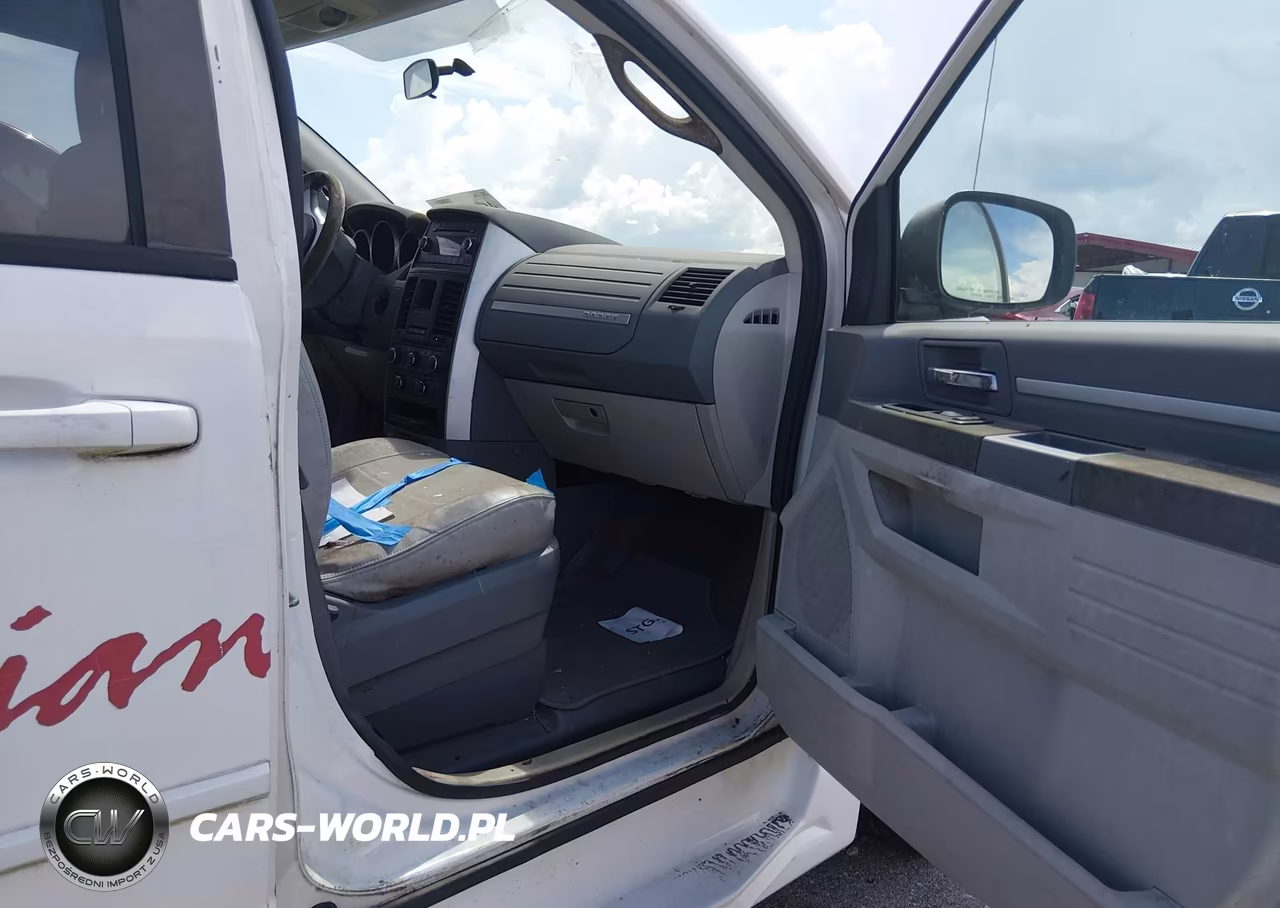 2010 Dodge Grand Caravan Se VIN:2D4RN4DE3AR445378 - 5