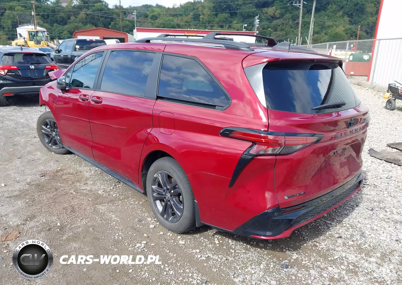 2025 Toyota Sienna Xse VIN:5TDDSKFC1SS177066 - 3