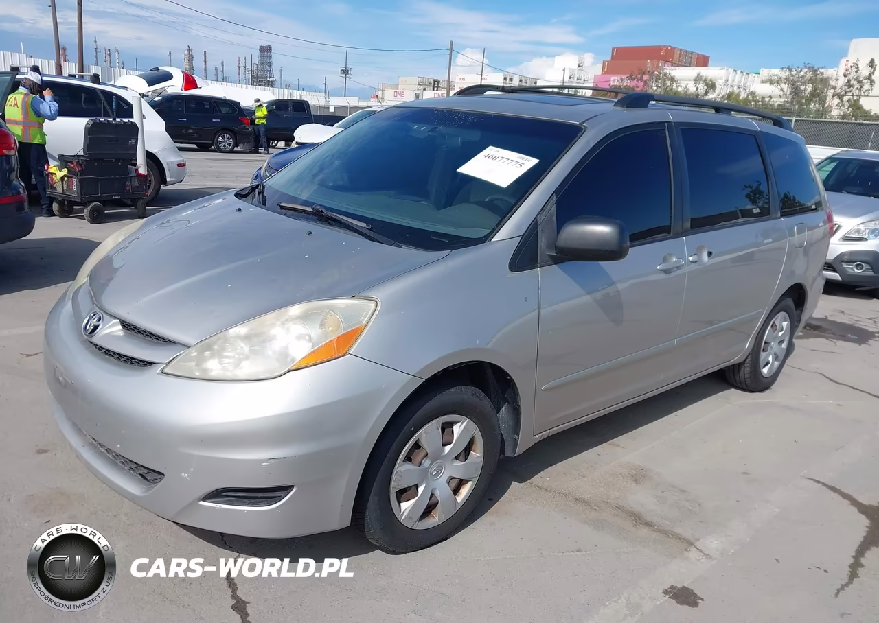 2010 Toyota Sienna Le VIN:5TDKK4CC9AS317256 - 2