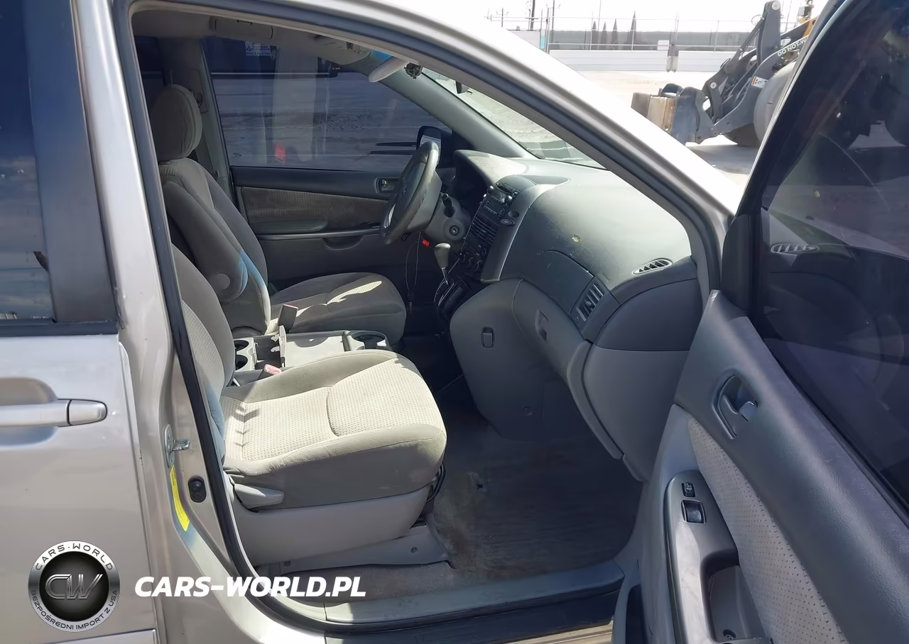 2010 Toyota Sienna Le VIN:5TDKK4CC9AS317256 - 5
