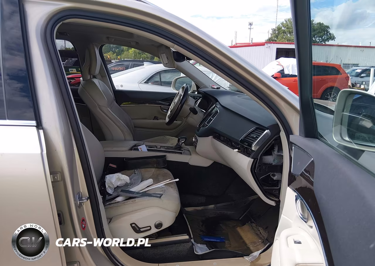 2017 Volvo Xc90 T5 Momentum VIN:YV4102XK9H1136590 - 5