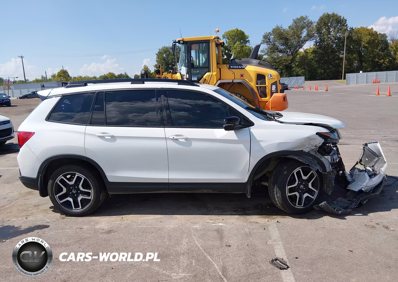 2023 Honda Passport Awd Elite VIN:5FNYF8H08PB000358 - 14