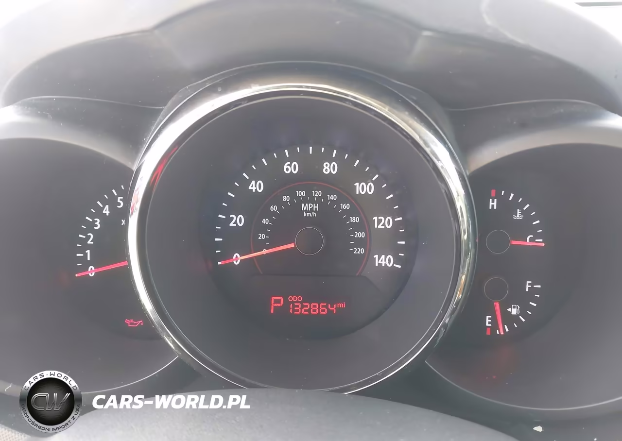 2010 Kia Soul + VIN:KNDJT2A28A7103635 - 7
