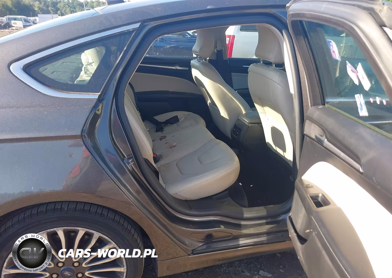 2018 Ford Fusion Titanium VIN:3FA6P0D95JR242370 - 8