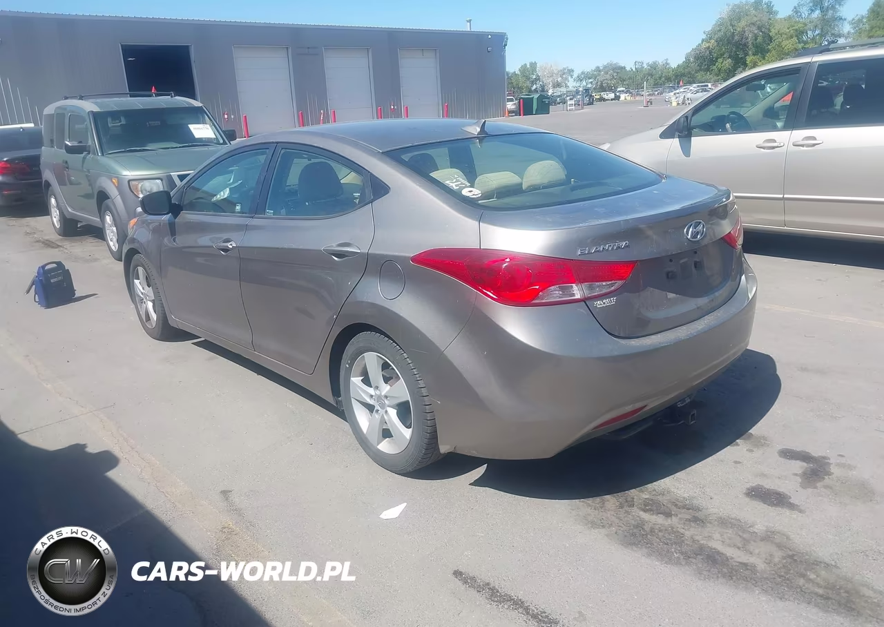 2013 Hyundai Elantra Gls VIN:5NPDH4AE1DH318150 - 3