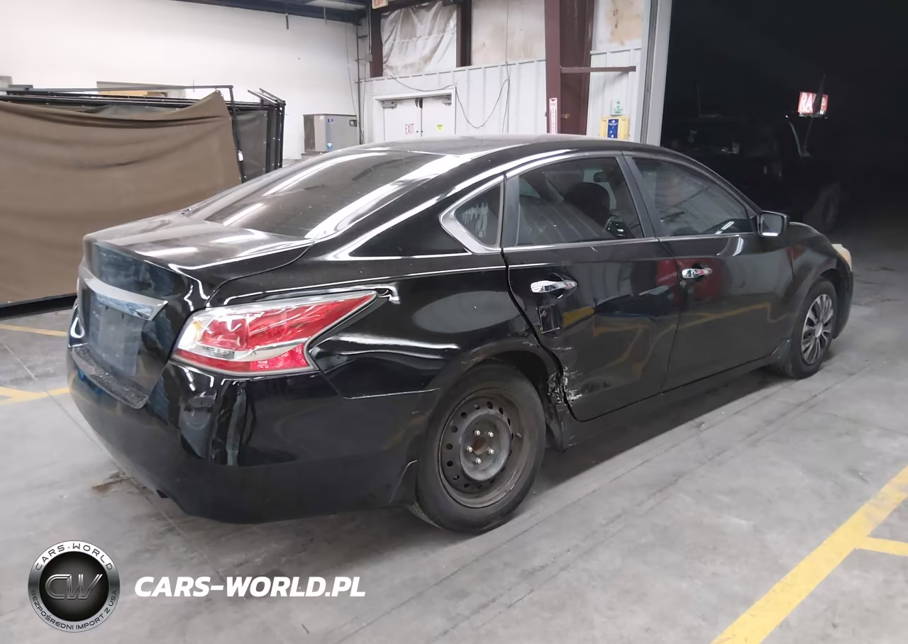 2015 Nissan Altima 2.5 S VIN:1N4AL3APXFC209719 - 4