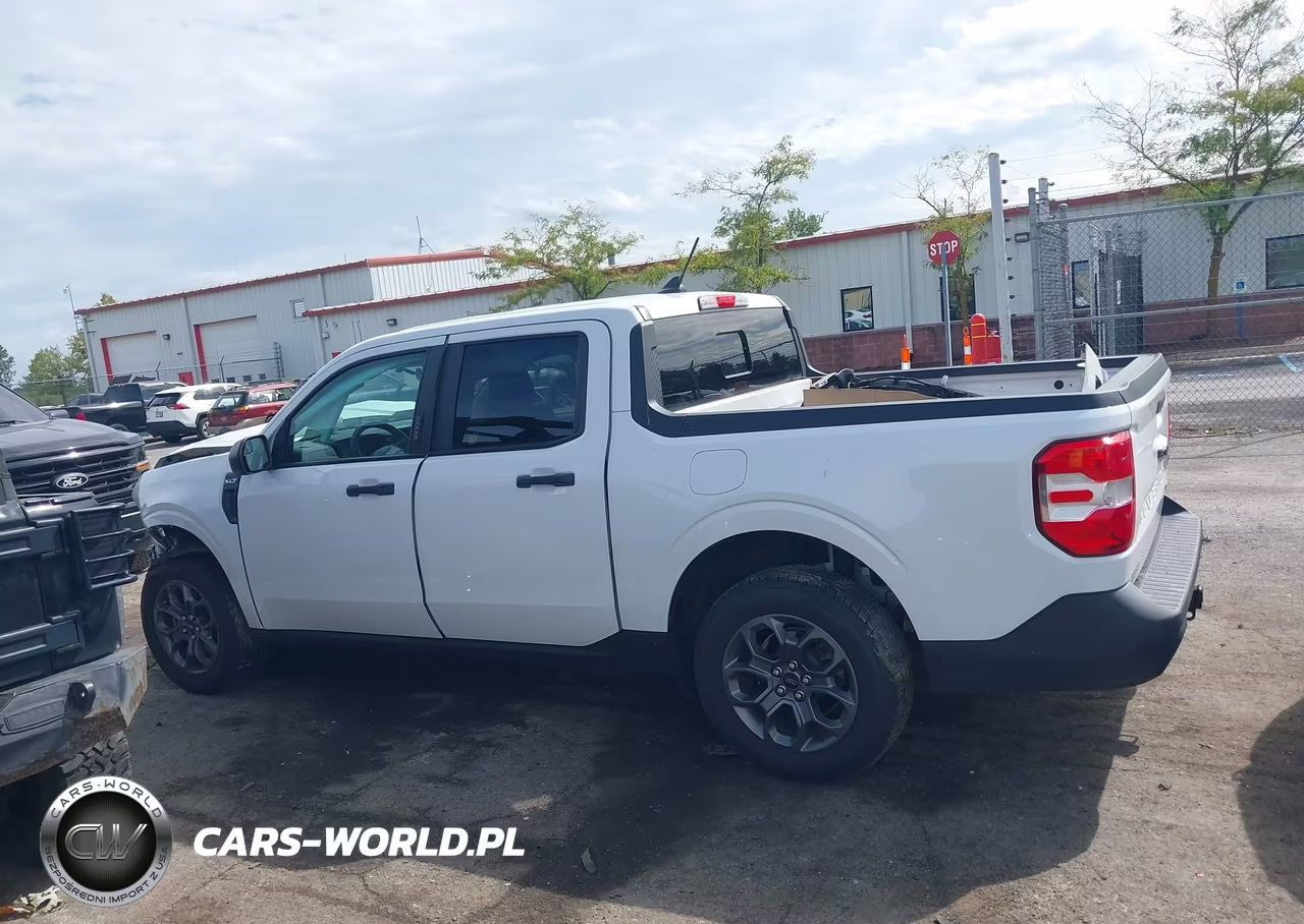 2023 Ford Maverick Xlt VIN:3FTTW8F91PRA59049 - 14