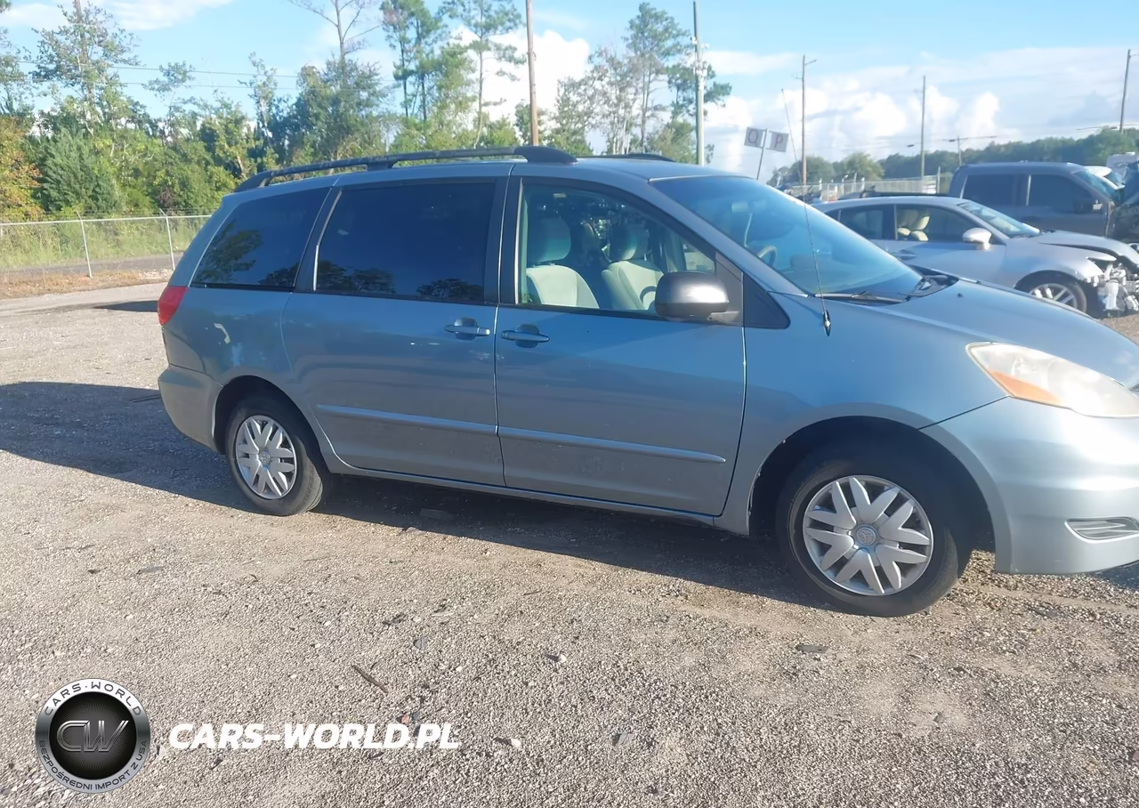 2007 Toyota Sienna Le – zdjęcie 1 z 11
