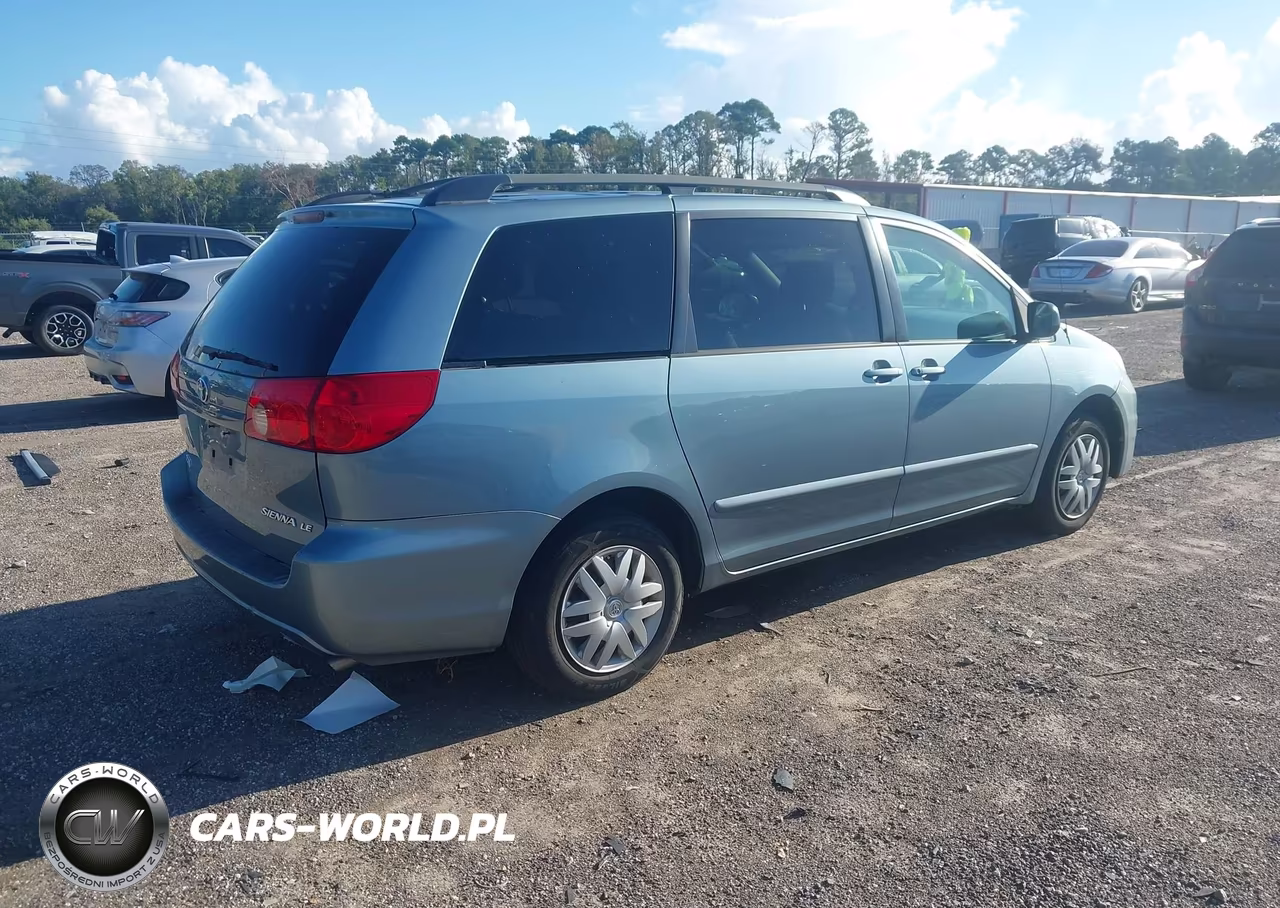 2007 Toyota Sienna Le VIN:5TDZK23CX7S027149 - 4