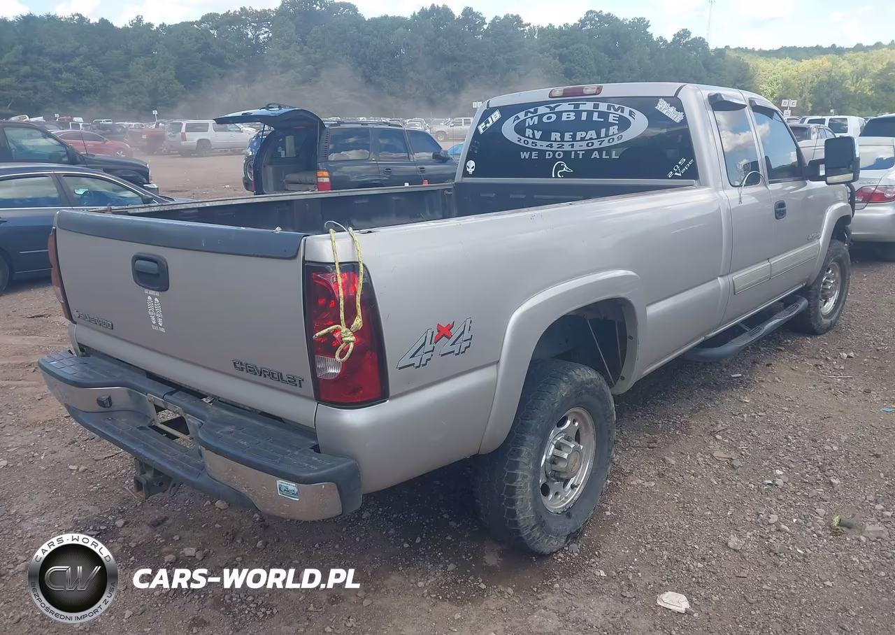 2004 Chevrolet Silverado 2500Hd Ls VIN:1GCHK29U04E386295 - 4