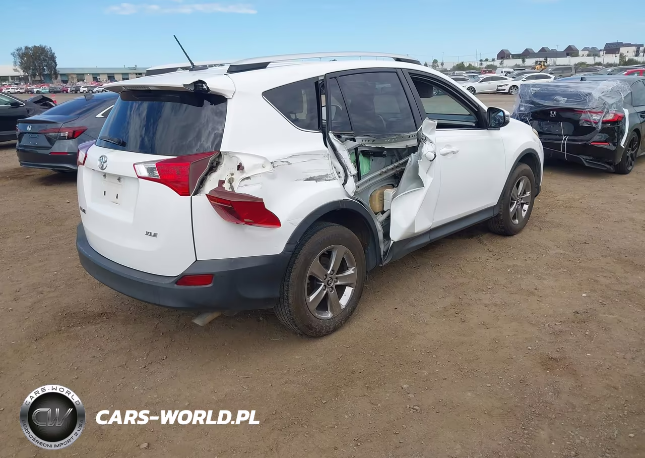 2015 Toyota Rav4 Xle VIN:JTMWFREV5FD079409 - 4
