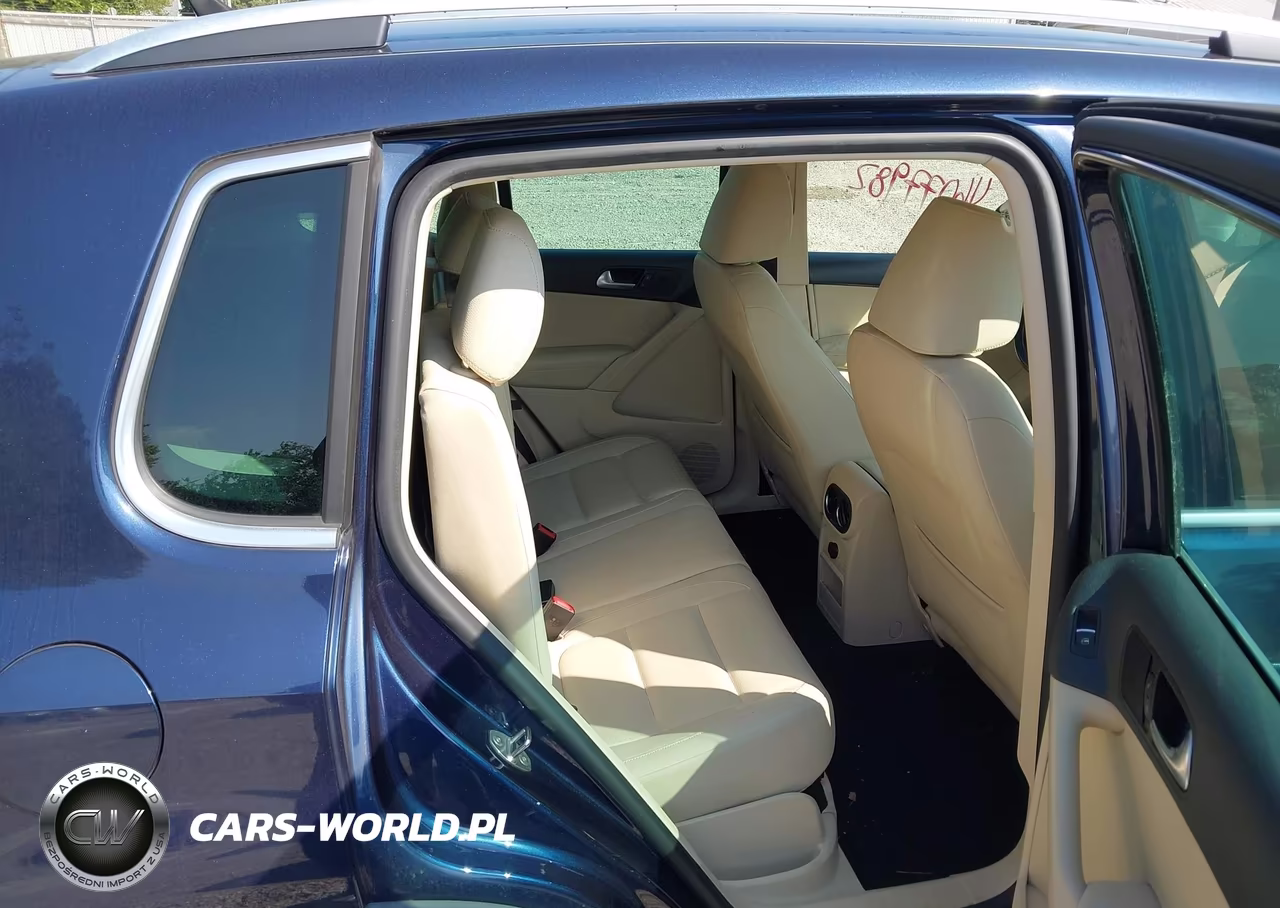 2013 Volkswagen Tiguan Se VIN:WVGBV7AX2DW546487 - 8