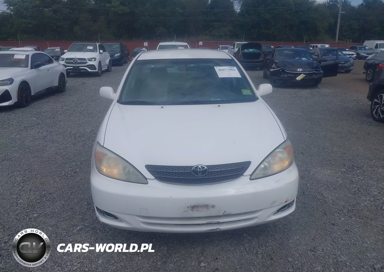 2003 Toyota Camry Le VIN:JTDBE32K930169044 - 12