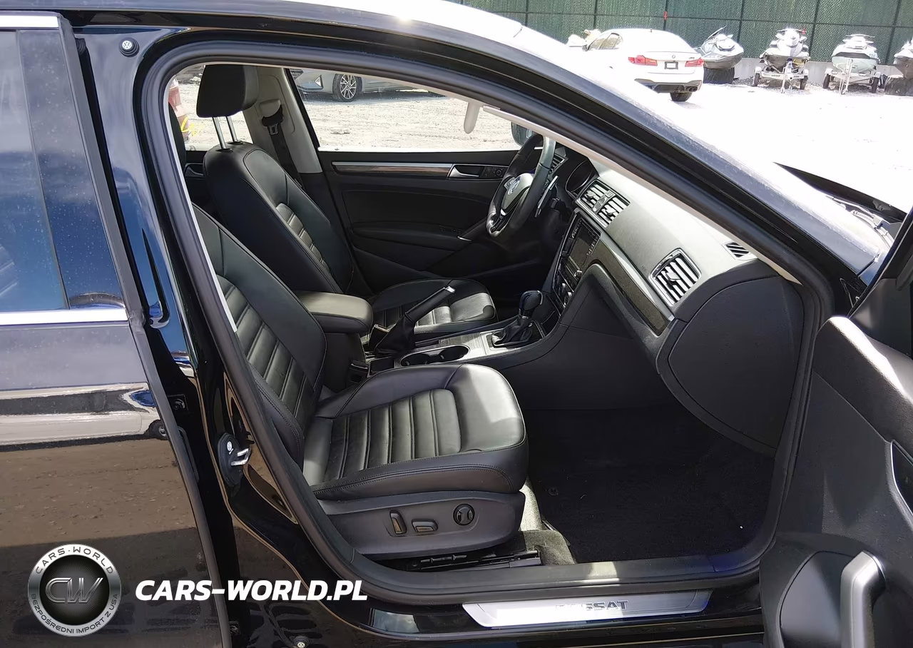 2016 Volkswagen Passat V6 Sel Premium VIN:1VWCM7A38GC006265 - 5