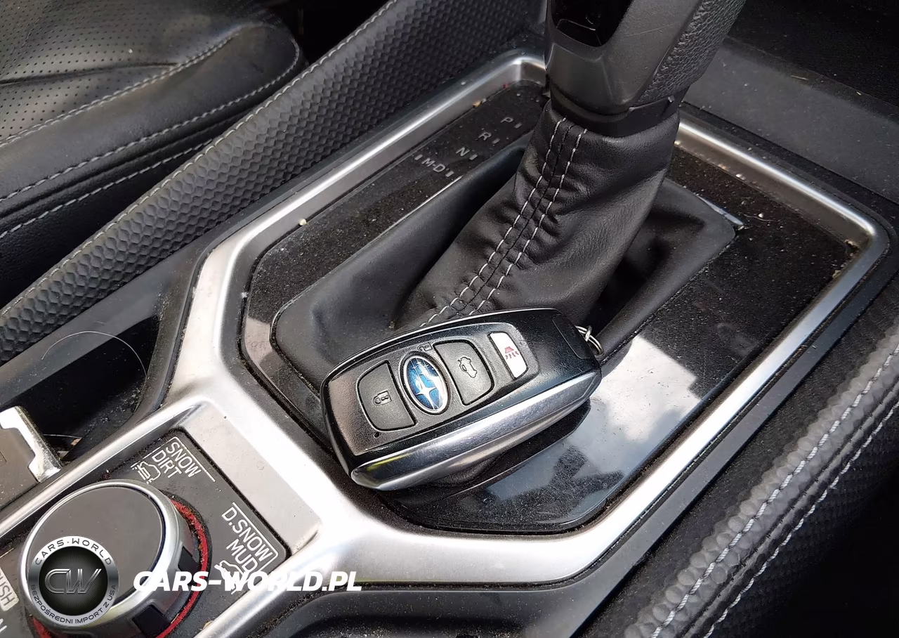 2019 Subaru Forester Touring VIN:JF2SKAWC0KH478208 - 11