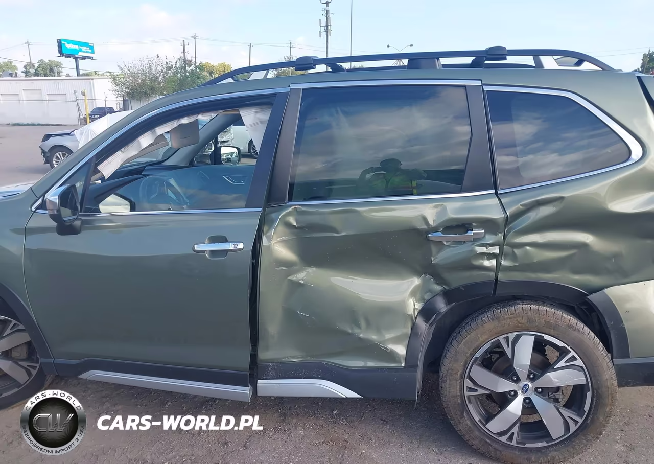 2019 Subaru Forester Touring VIN:JF2SKAWC0KH478208 - 14
