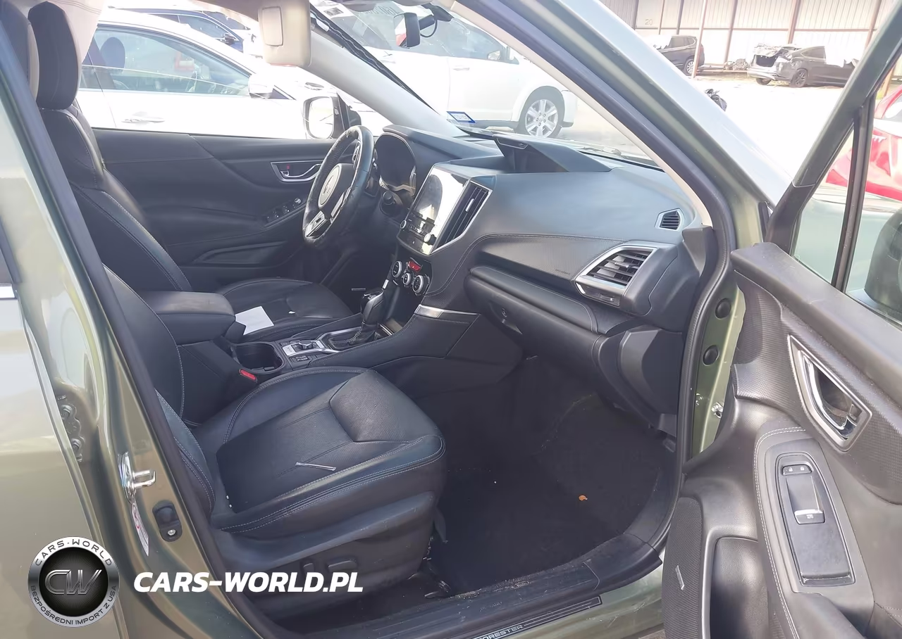 2019 Subaru Forester Touring VIN:JF2SKAWC0KH478208 - 5