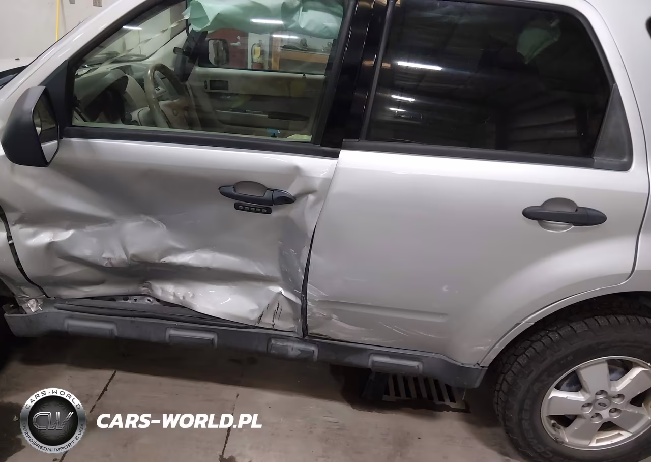 2011 Ford Escape Xlt VIN:1FMCU0DGXBKA27539 - 17