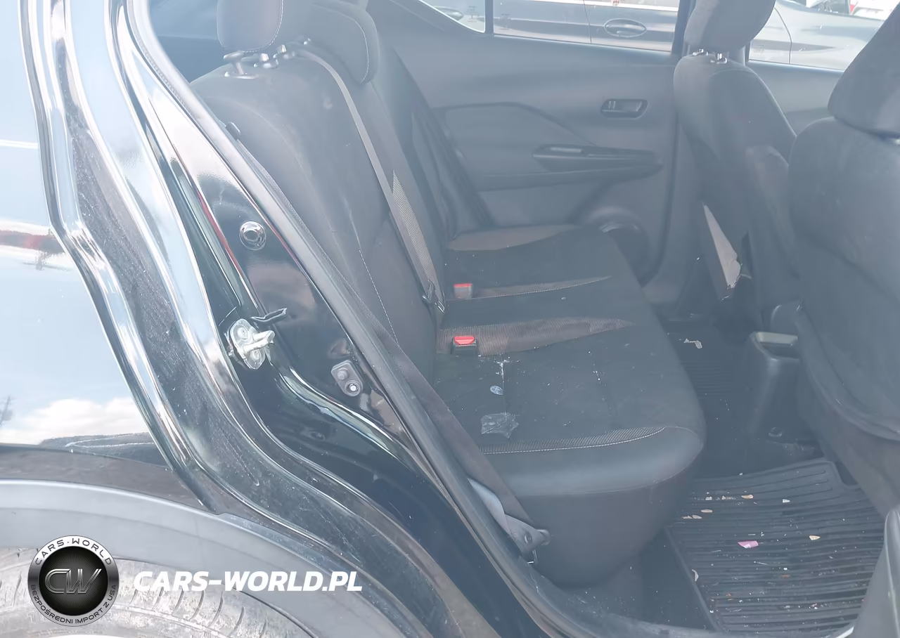 2019 Nissan Kicks S VIN:3N1CP5CU6KL520944 - 8