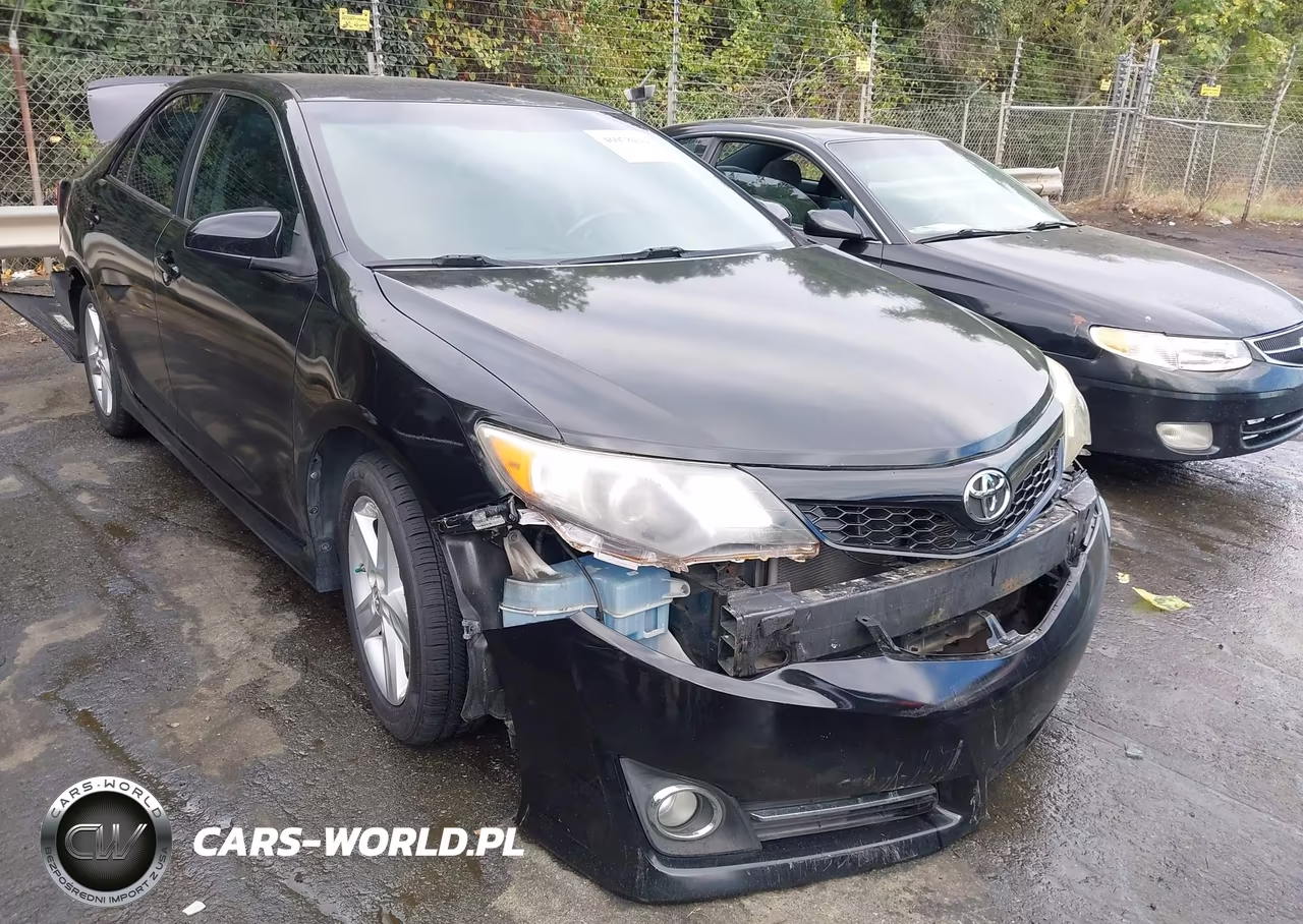 2014 Toyota Camry Se VIN:4T1BF1FK2EU430243 - 1