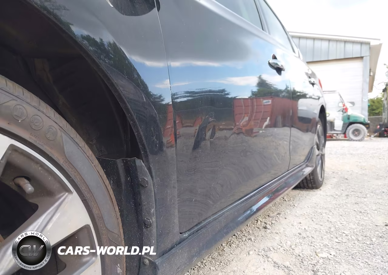 2017 Nissan Sentra Sr VIN:3N1AB7AP1HY392302 - 12