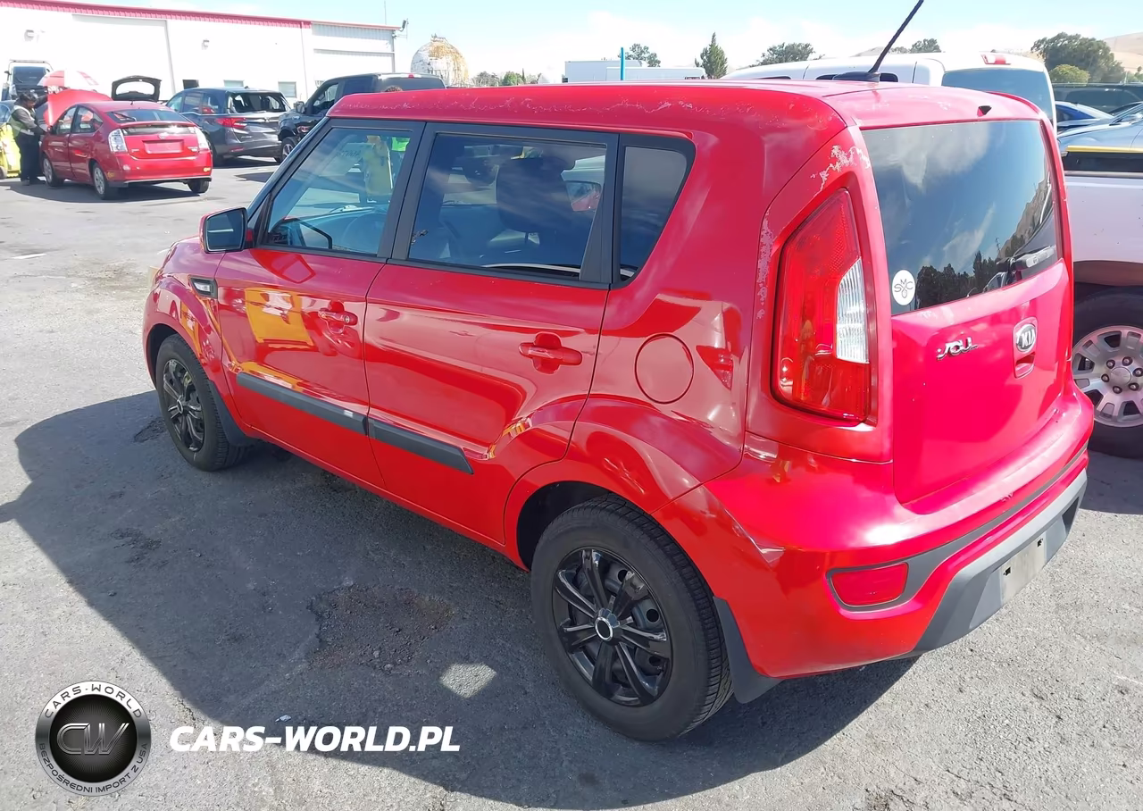 2013 Kia Soul VIN:KNDJT2A51D7527740 - 3