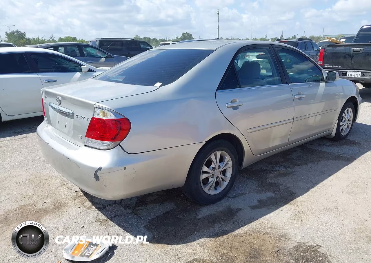 2005 Toyota Camry Le V6 VIN:4T1BF30K25U100848 - 4