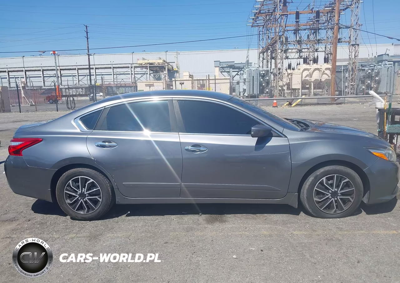 2017 Nissan Altima 2.5 S VIN:1N4AL3AP0HN312333 - 14