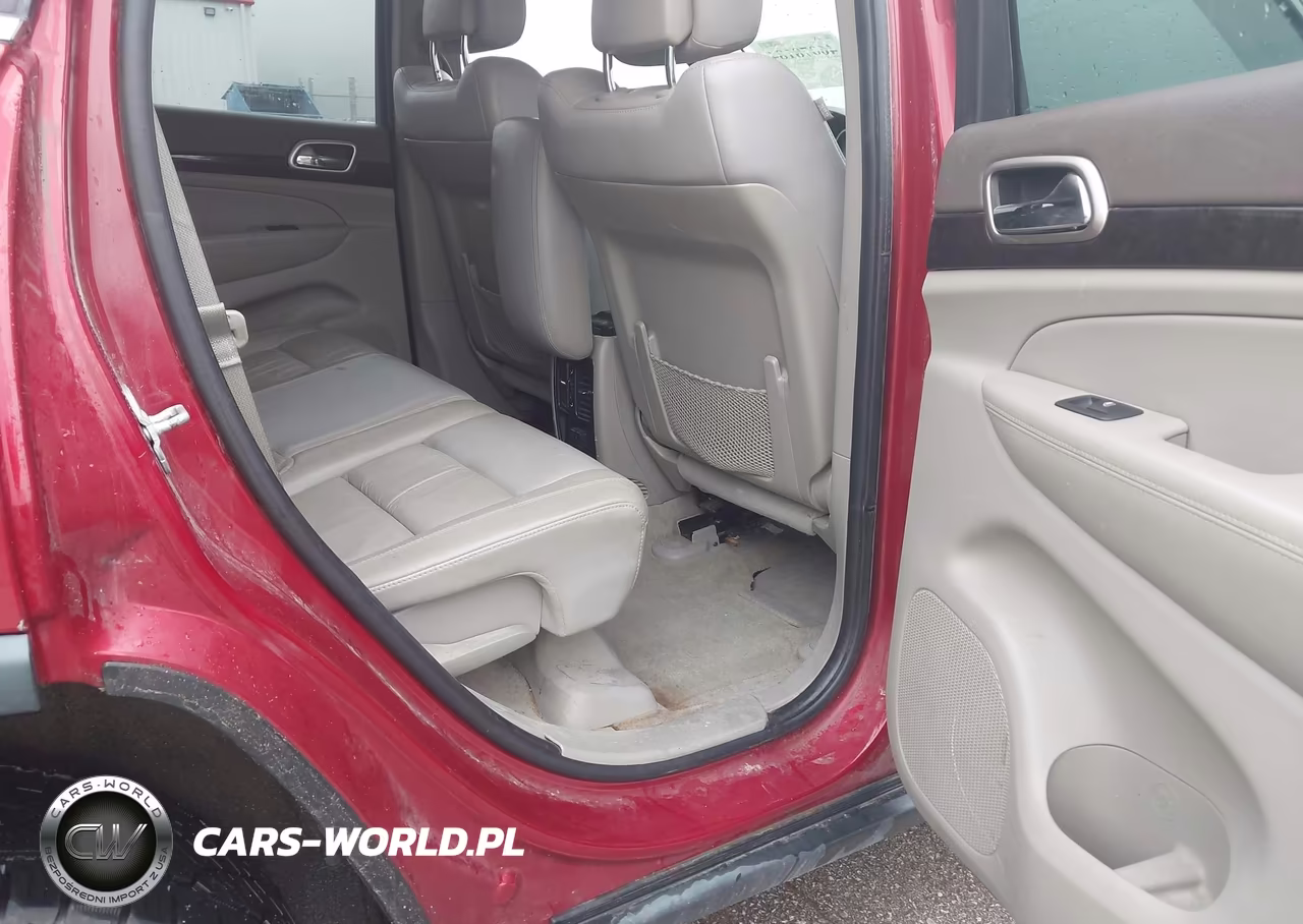 2013 Jeep Grand Cherokee Laredo VIN:1C4RJFAT7DC545780 - 8