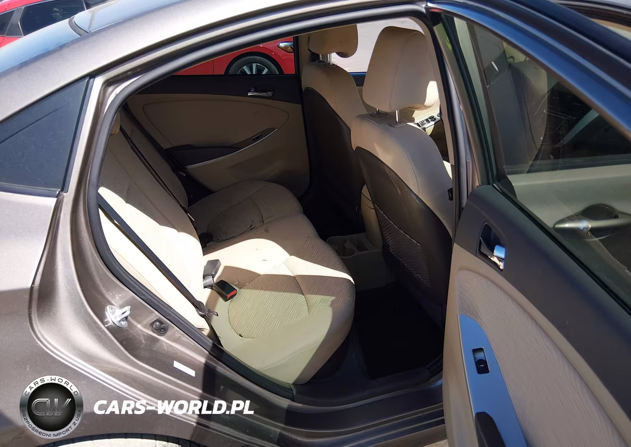 2013 Hyundai Accent Gls VIN:KMHCU4AE6DU580643 - 8