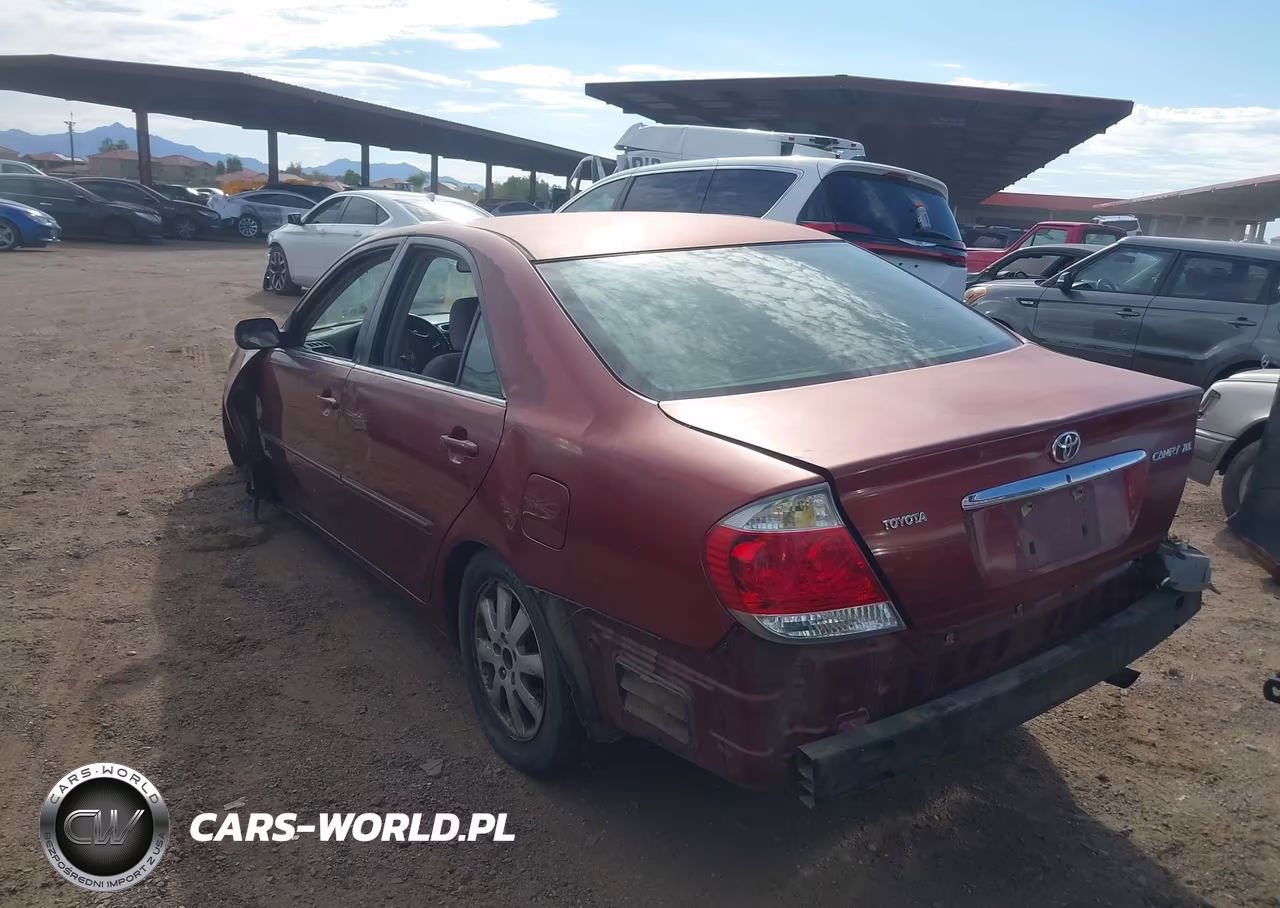 2005 Toyota Camry Xle VIN:4T1BE32K35U393787 - 3