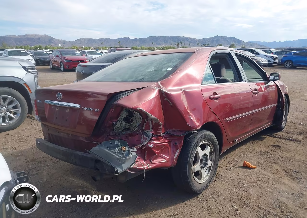 2005 Toyota Camry Xle VIN:4T1BE32K35U393787 - 4