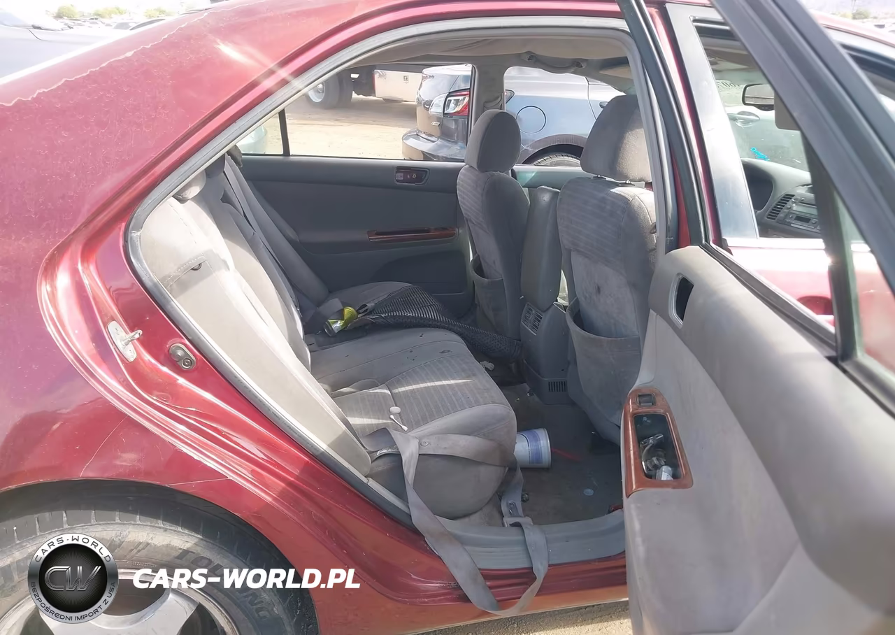 2005 Toyota Camry Xle VIN:4T1BE32K35U393787 - 8