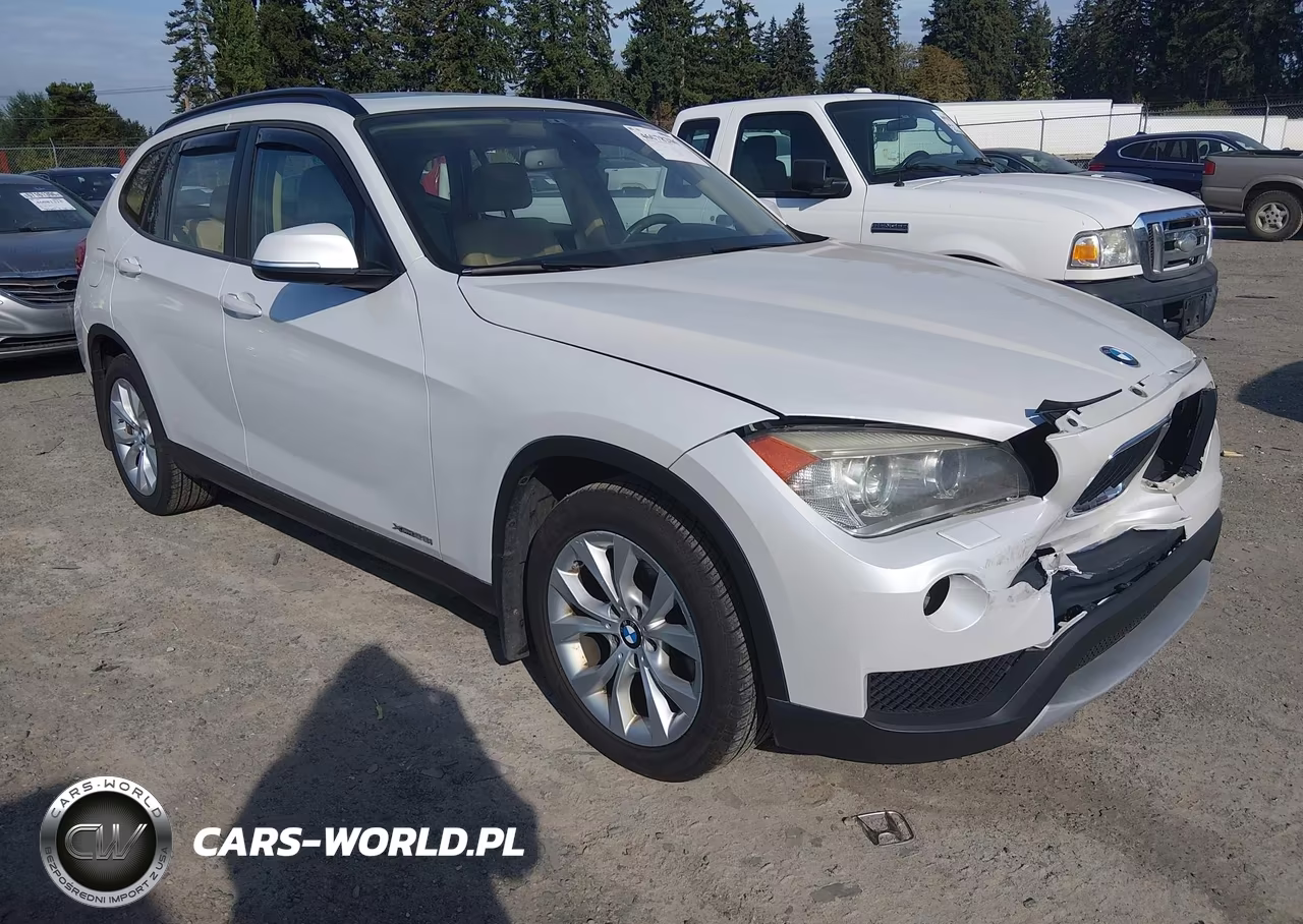 2014 BMW X1 xDrive28I VIN:WBAVL1C51EVR92716 - 1