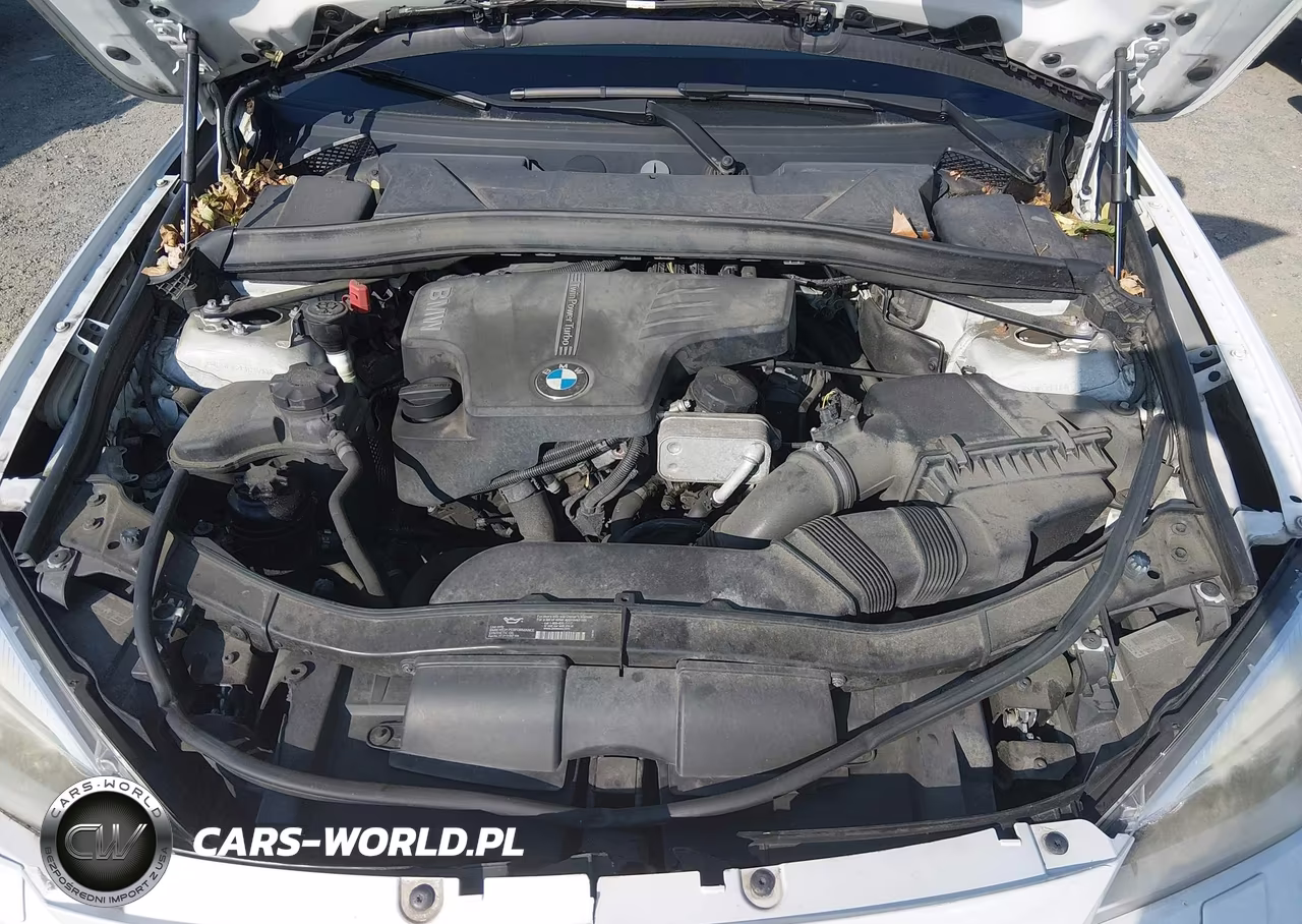 2014 BMW X1 xDrive28I VIN:WBAVL1C51EVR92716 - 10